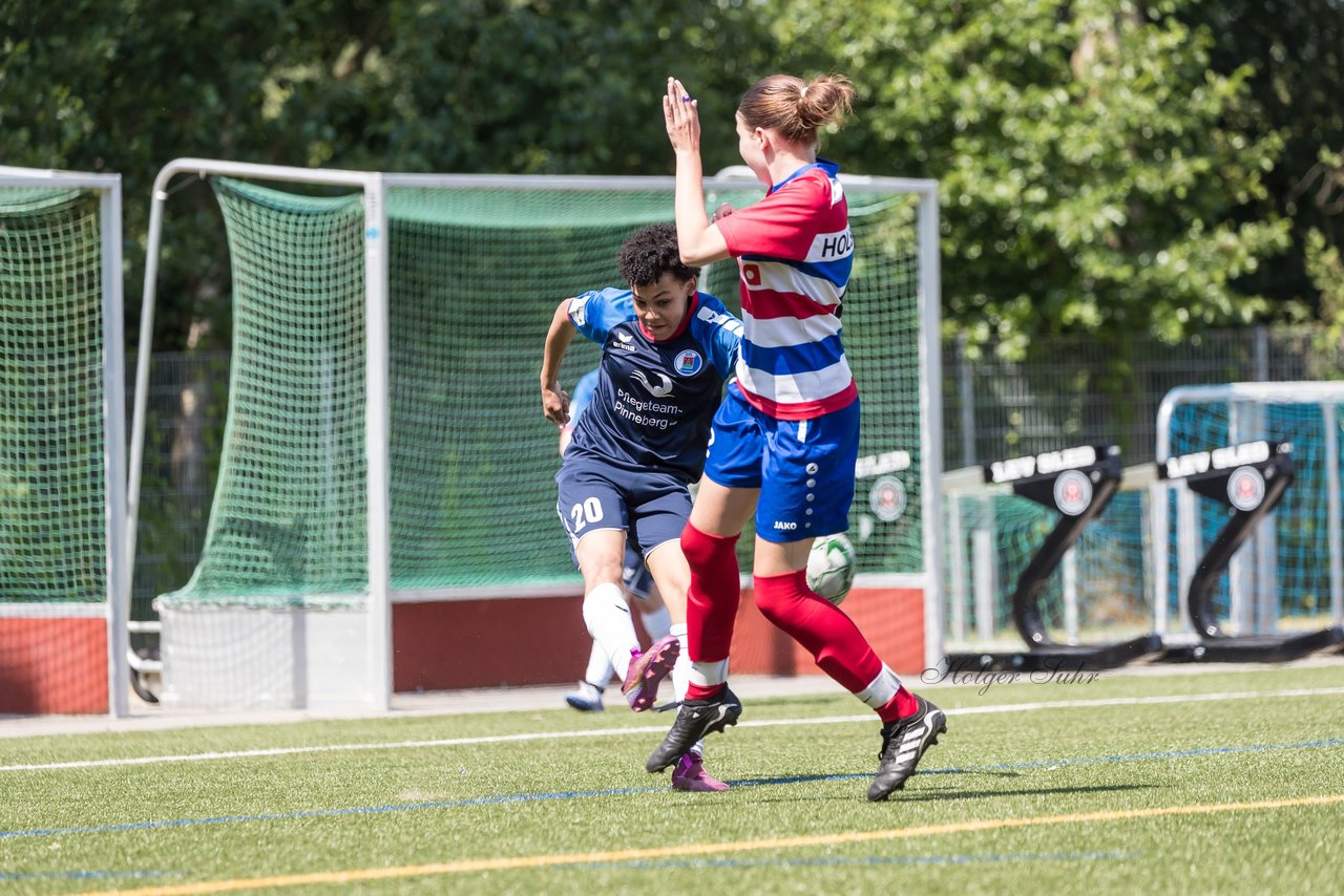 Bild 133 - wBJ Holsatia Elmshorn - VfL Pinneberg : Ergebnis: 1:4